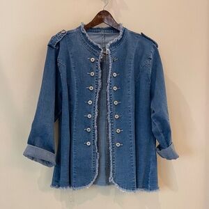 Vintage Wash Structured Utility Jacket w frayed edging